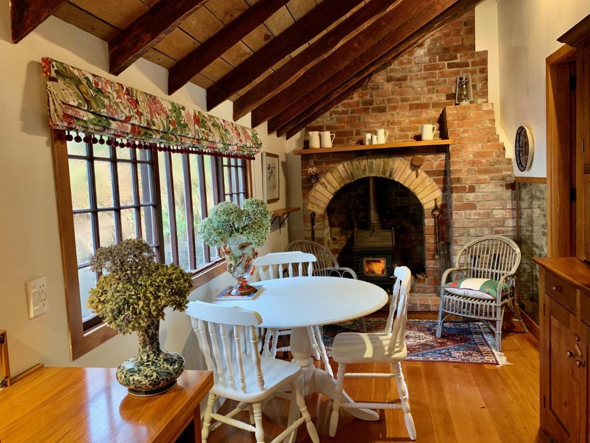 Mill Cottage - Boutique Accommodation And Garden Акароа Экстерьер фото